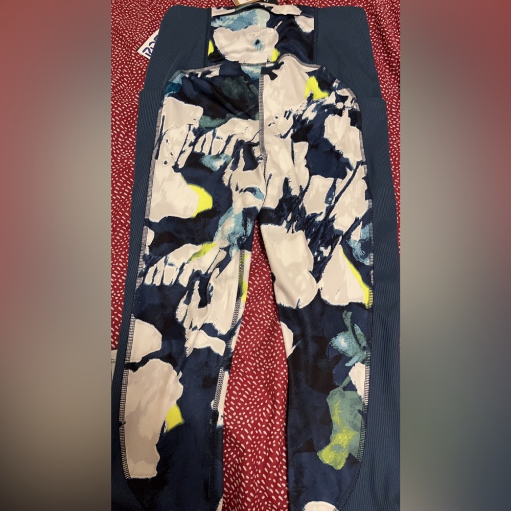 The North Face leggings